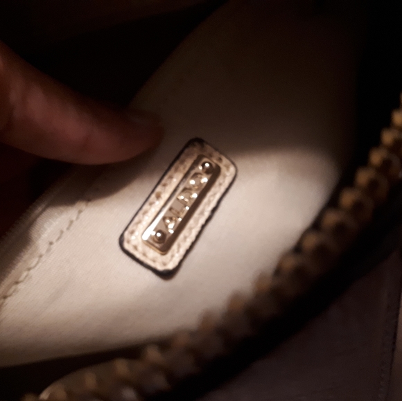 ALDO HAND BAG + WALLET - Picture 9 of 13